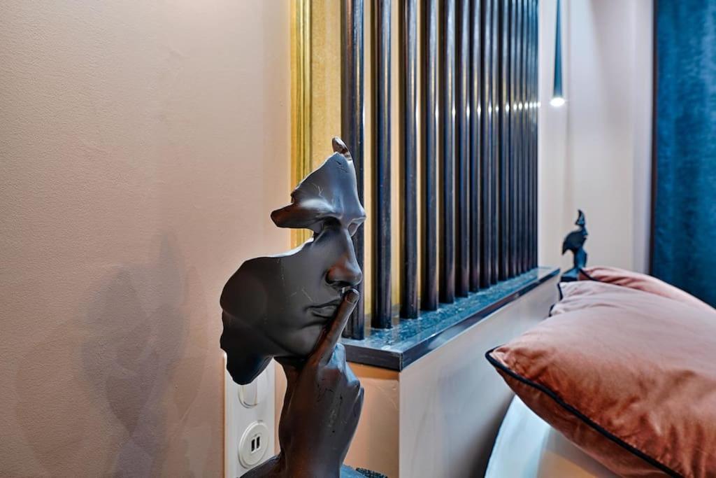 Welcome To Secret Love Yerres Екстер'єр фото